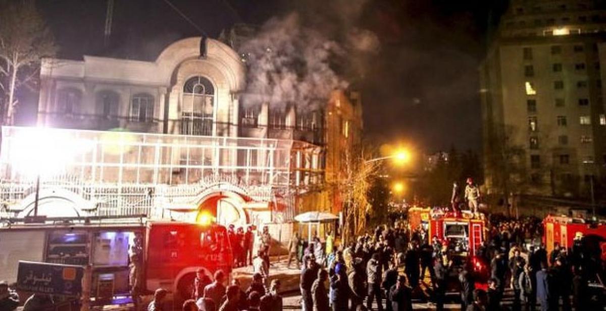 Iran reacts with fury after Saudis execute Shia cleric